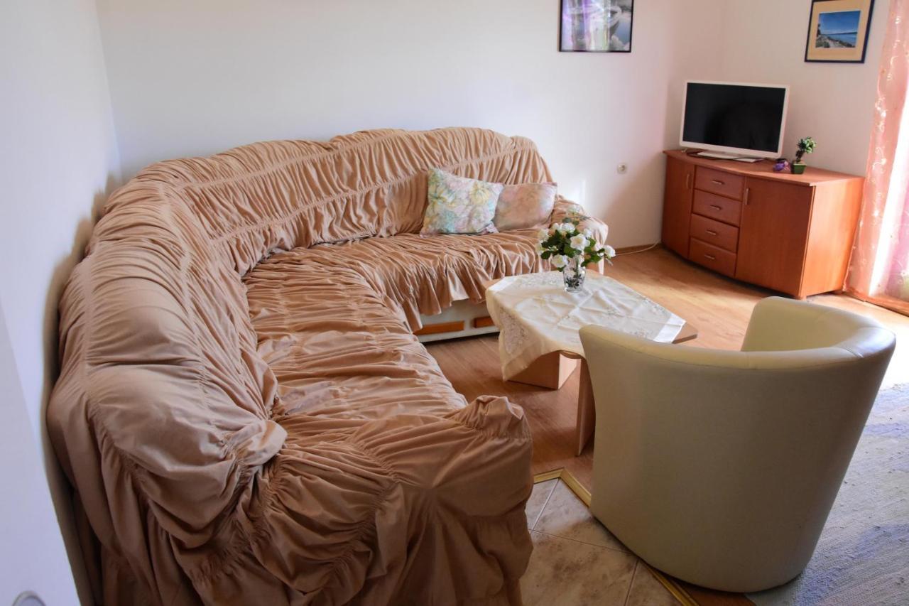 Apartments Zana Вир Екстериор снимка