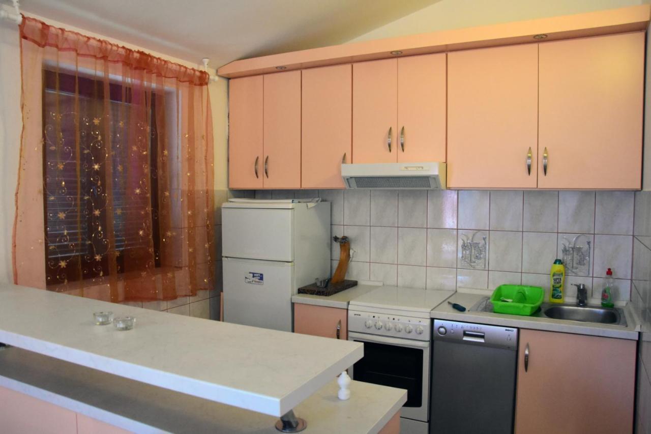 Apartments Zana Вир Екстериор снимка