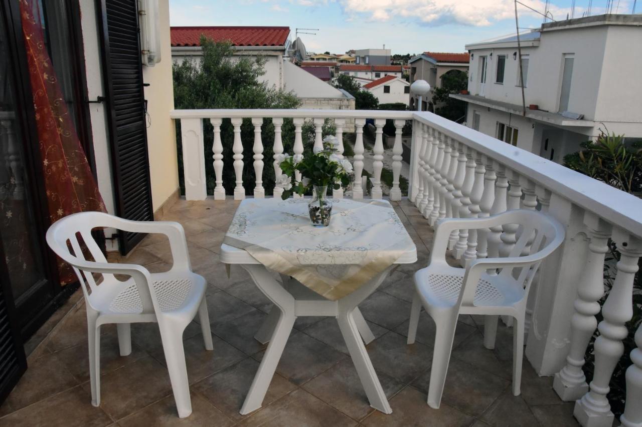 Apartments Zana Вир Екстериор снимка